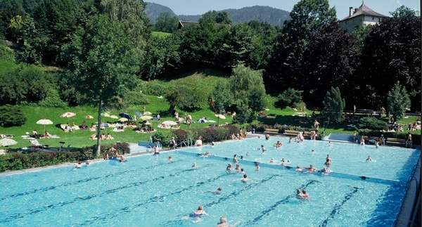 Wieviel Urin ist in unseren Schwimmbädern?