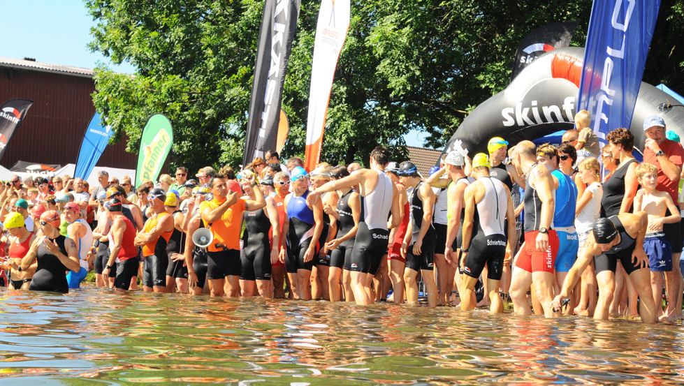 Sportspektakel beim Skinfit Jannersee Triathlon