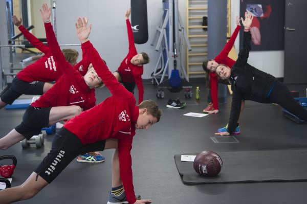 Skinfit unterstützt Vorarlberger Nachwuchs Athleten im Training