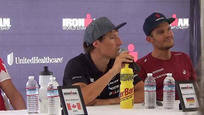 Sebastian Kienle und Jan Frodeno in der Pre Race Pressekonferenz