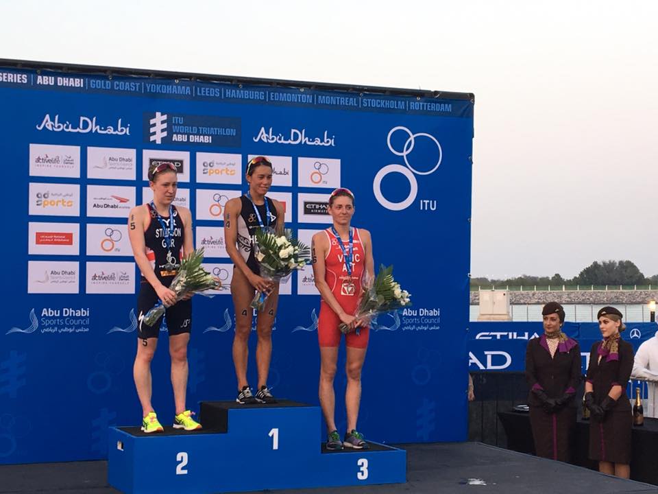 Der spannende Zieleinlauf von Sara Vilic in Abu Dhabi