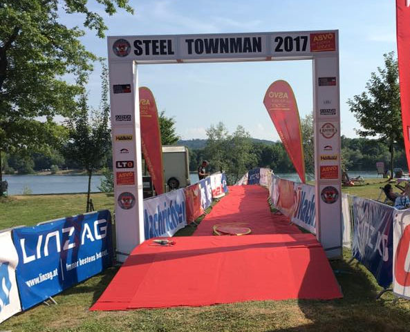 Serie hält: Polizisten gewinnen am Pichlingersee beim Steeltownman