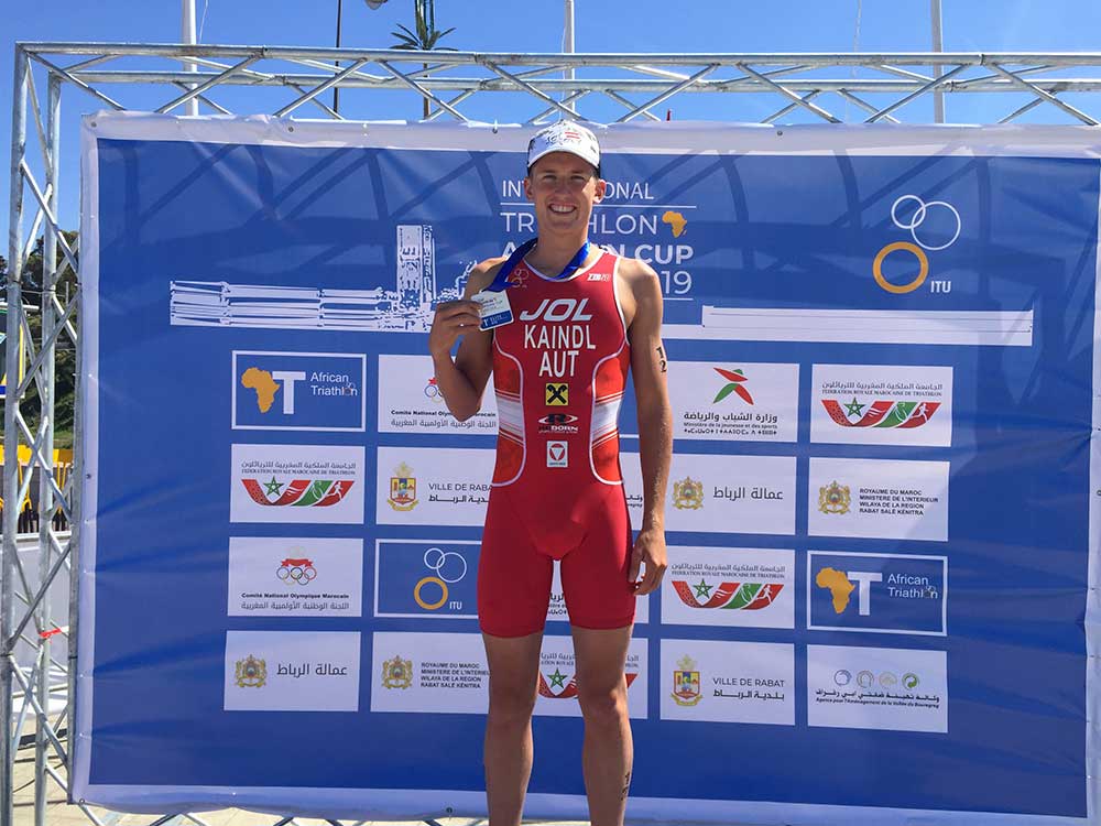 Tjebbe Kaindl gewinnt den Continentalcup Bewerb in Marokko
