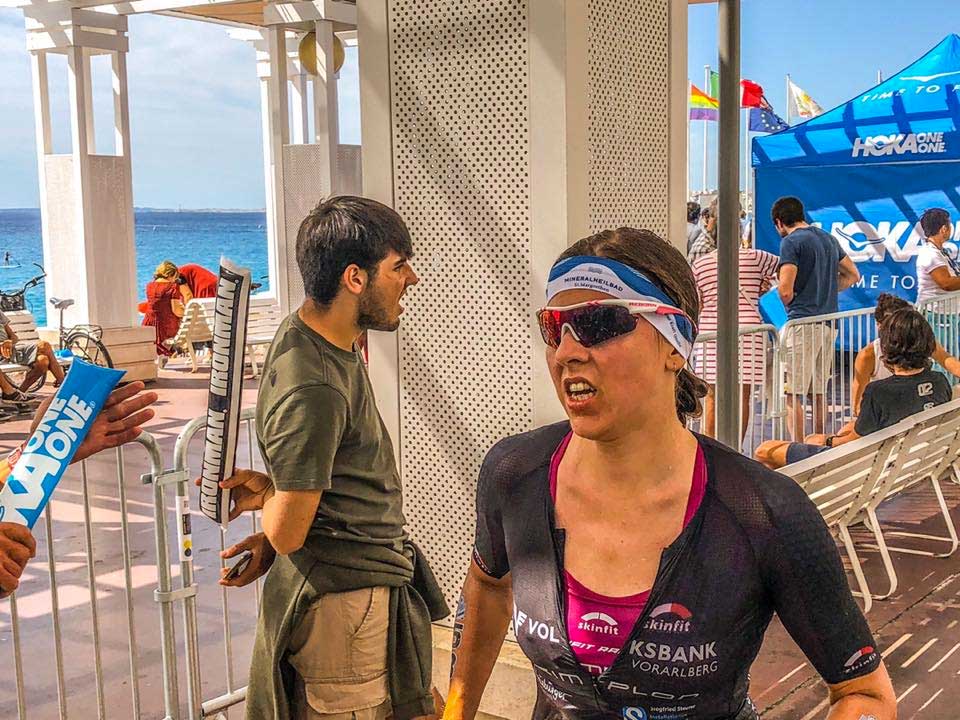 Bianca Steurer kämpft bei der IRONMAN 70.3 WM 2019 in Nizza