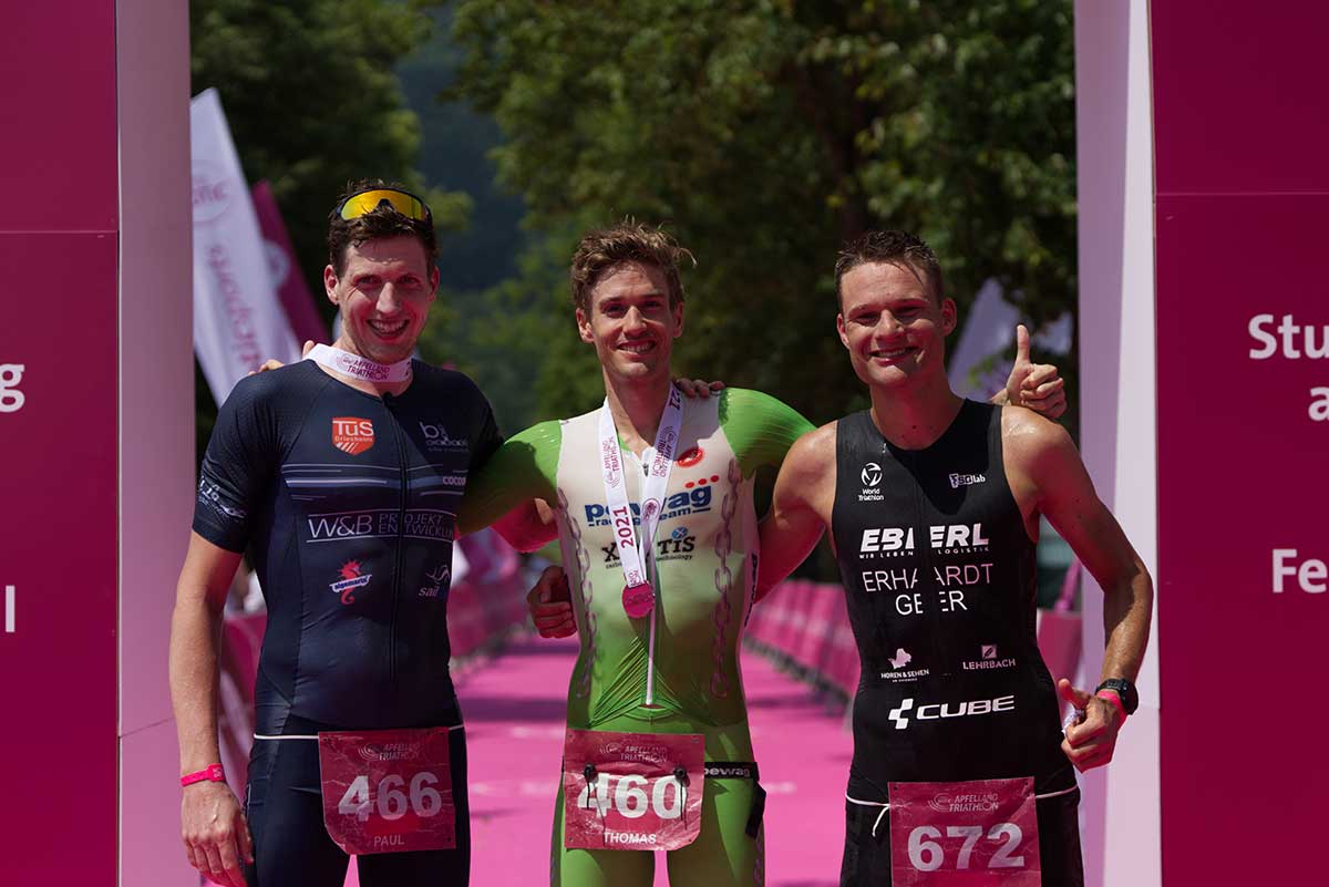 Thomas Steger gewinnt den Apfelland Triathlon 2021