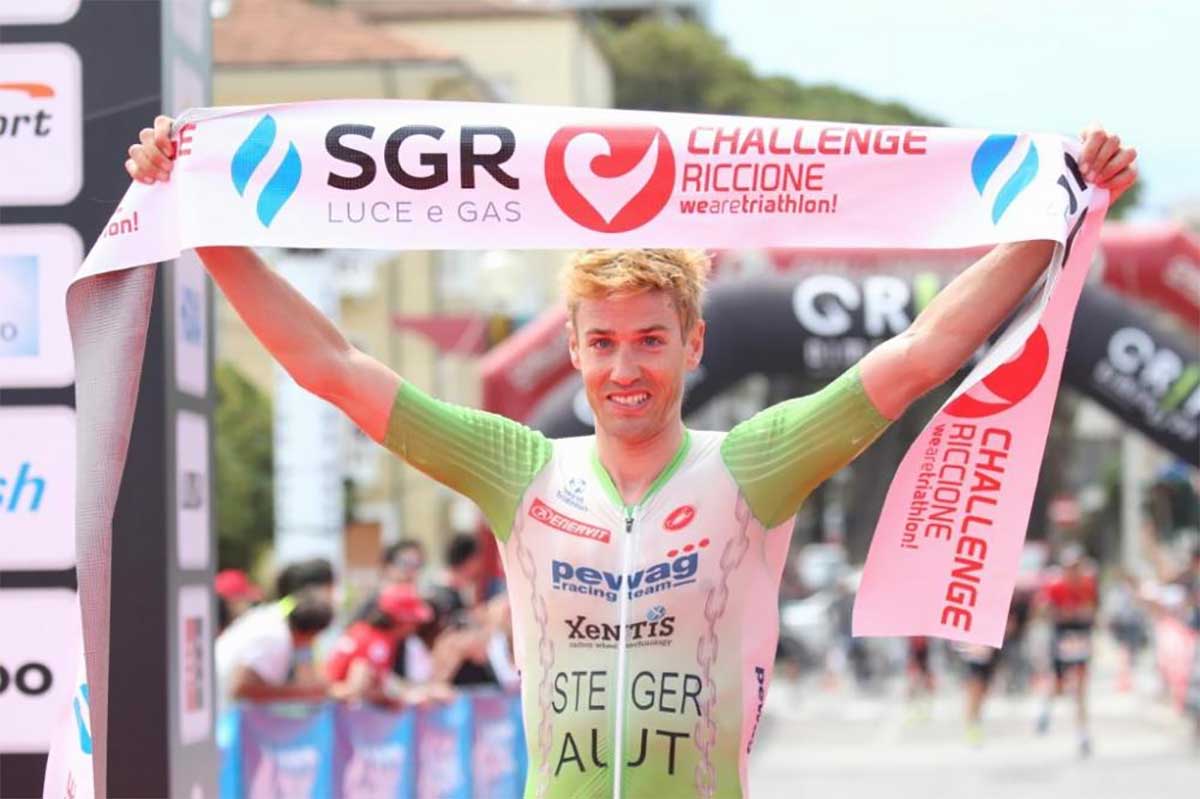 Thomas Steger gewinnt die Challenge Riccione 2022