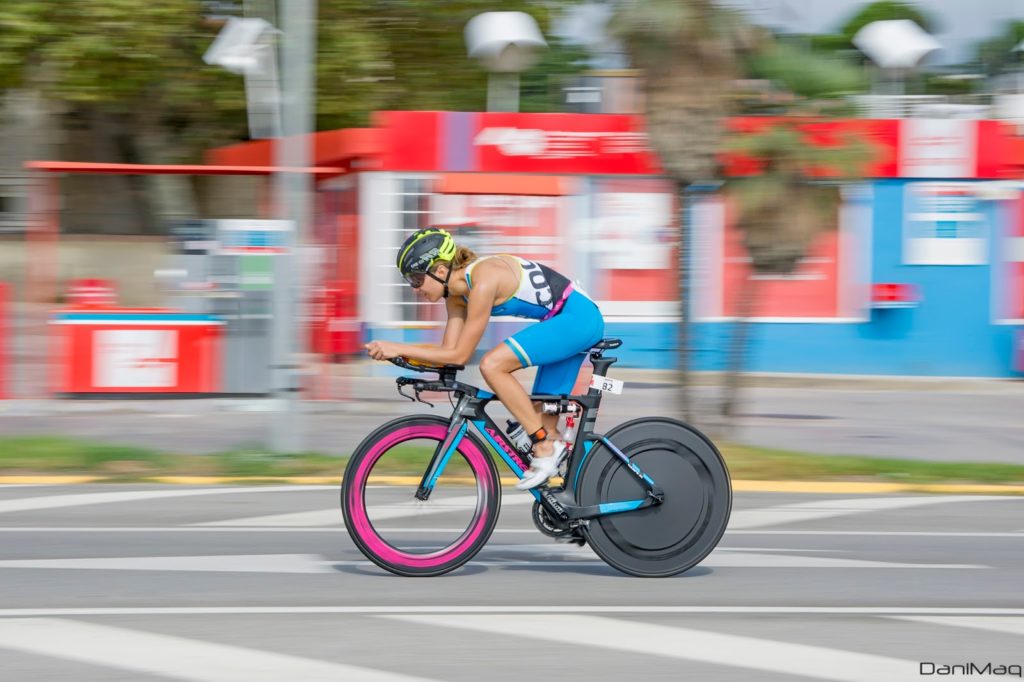 Lisi Gruber gewinnt Triathlon Portocolom