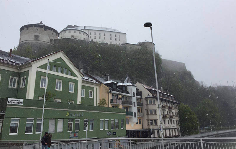 Schneetreiben in Kufstein am Tag vor dem Triathlon-Saisonauftakt