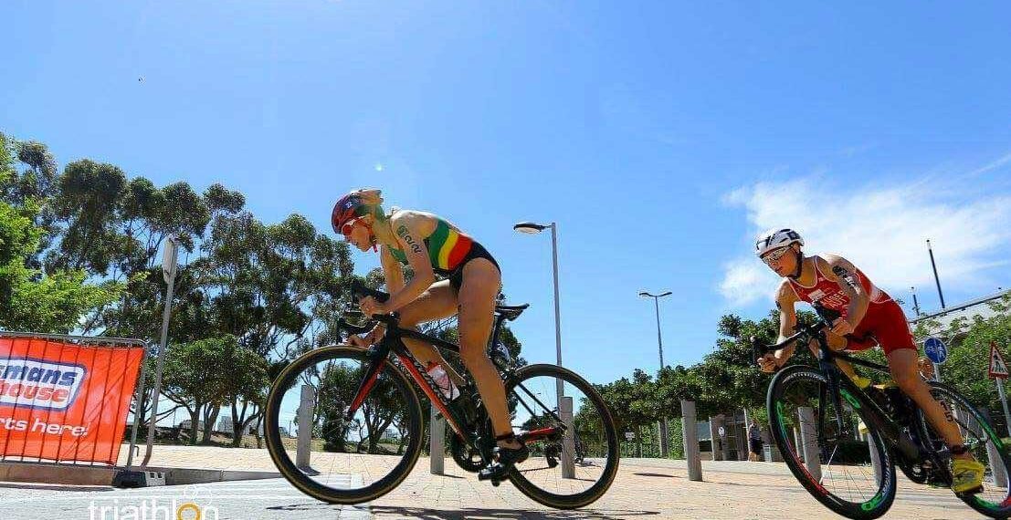 Julia Hauser auf Verfolgungsjagd am Rad in Cape Town 2018 | Foto: ITU