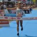 Freude bei Eva Wutti nach 42,2 Kilometer beim Vienna City Marathon | Foto: Olaf Brockmann