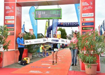 Ursula Kirchberger siegt in Podersdorf über die Sprintdistanz