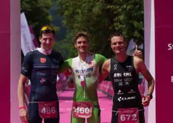 Thomas Steger gewinnt den Apfelland Triathlon 2021