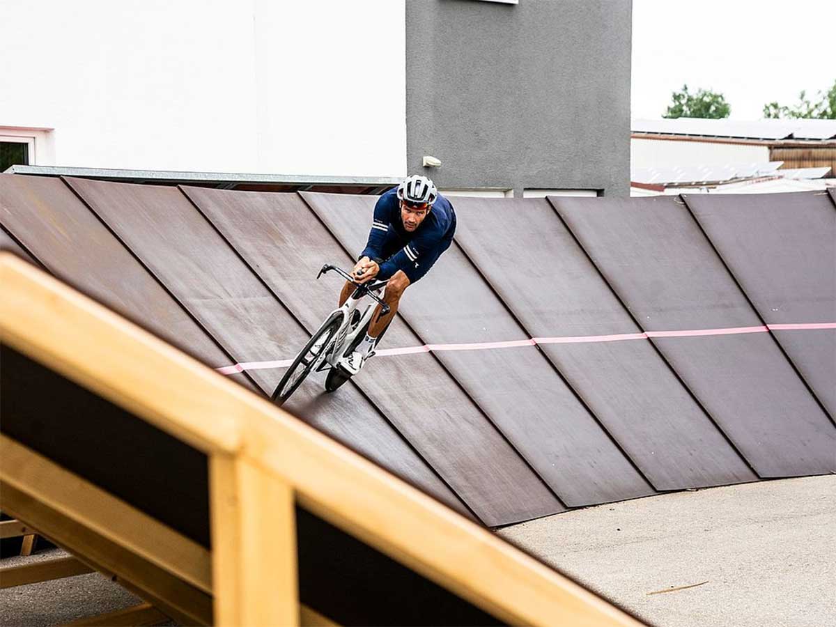 Frodenos Weltrekordjagd live verfolgen 1 Steilkurve beim Tri Battle