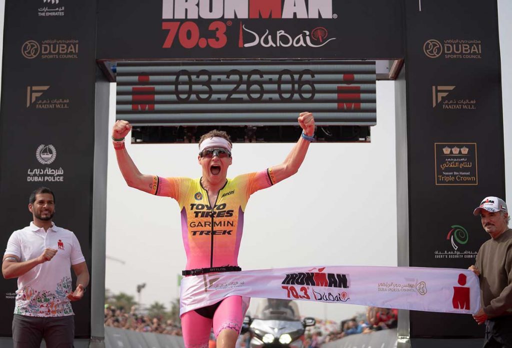 Philipp und van Riel gewinnen IRONMAN 70.3 Dubai 2022 IRONMAN 70.3 Dubai 2022