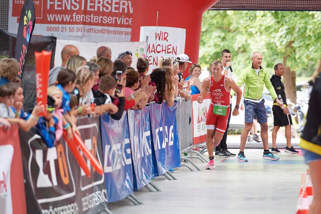 Beste Stimmung bei ausverkauftem ALOHA TRI Traun 2022 Tjebbe Kaindl